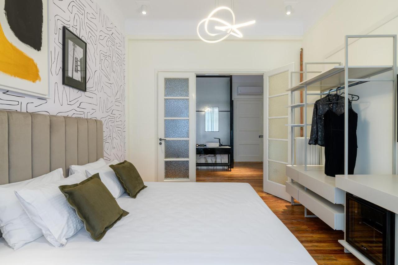 Your 4 Bdrm Dream House Acropolis View & Jacuzzi アテネ エクステリア 写真
